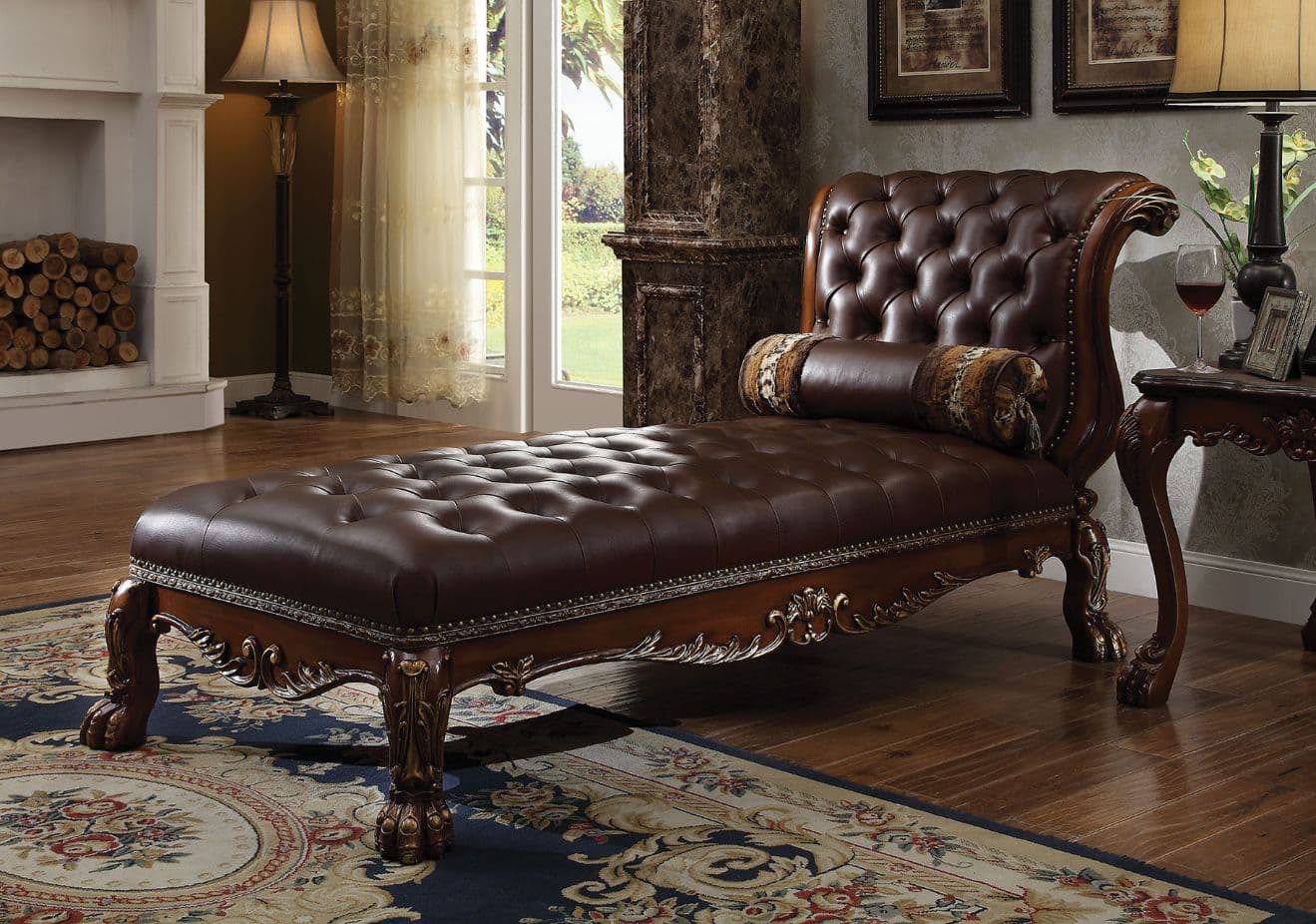 Chaise W/Pillow